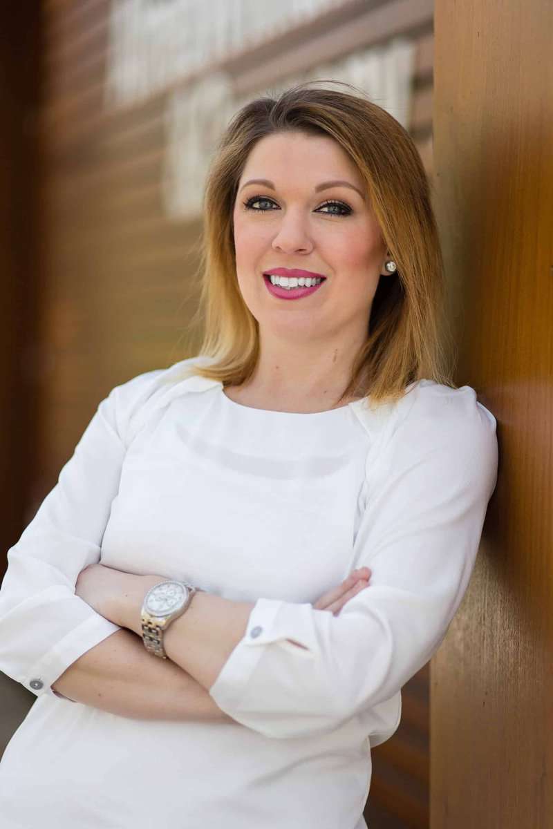outdoor headshot Charlotte NC woman uptown portrait